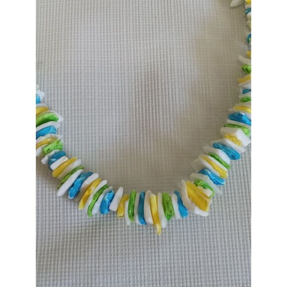 Blue and Green Single Strand Stacked Shell Shard Pieces Choker Style Necklace - Picture 6 of 9